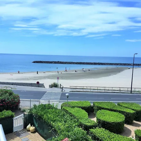 T2 En 1ere Ligne Avec Parking Apartment Sete