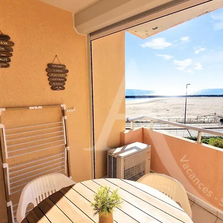 T2 En 1ere Ligne Avec Parking *