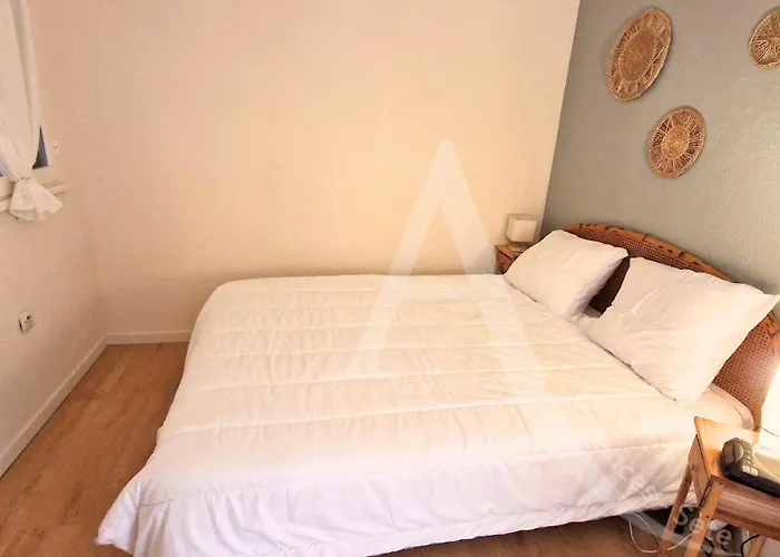 شقة T2 En 1ere Ligne Avec Parking سُت